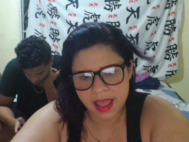 Foto's Crazycouple19 cum face u mouth 150 tokens