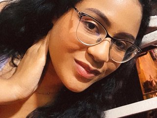 Erotische videochat CURVY-LATIINA