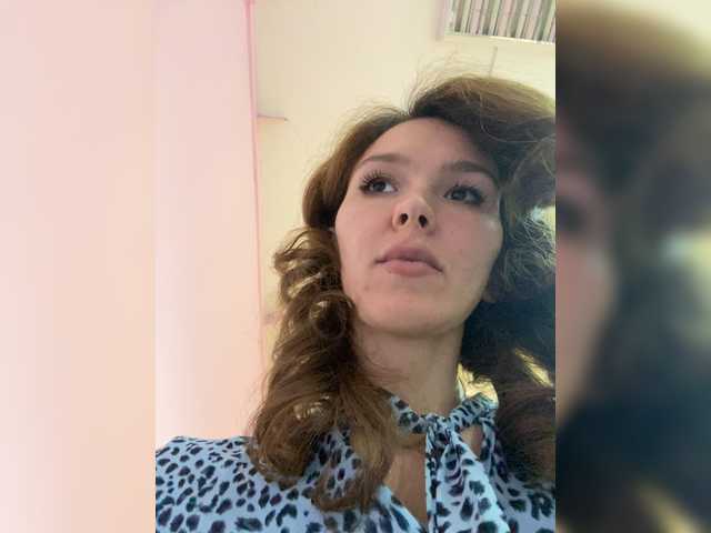 Uitzending screenshots EVERGLOW