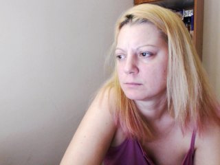 Foto's BeautyMilf Hello, welcome to my room ! join private, let's meet better and have fun!