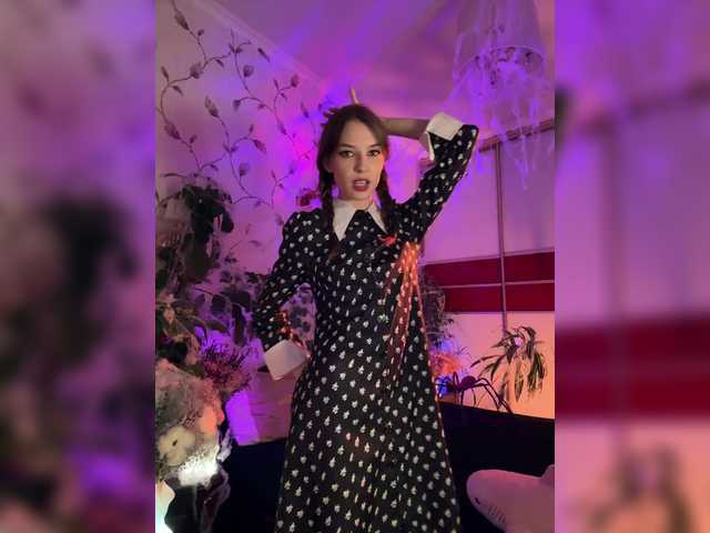 Uitzending screenshots WednesdayFridayAddams