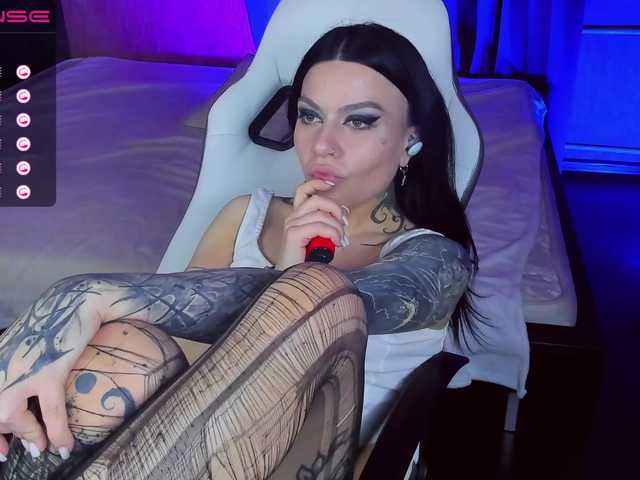 Foto's Daria-Cherry @remain to SWEET BLOWJOB Lovense from 2 tk. Pussy 88, Blowjob 129, Striptease 125, Dildo in pussy 380, Squirt 555