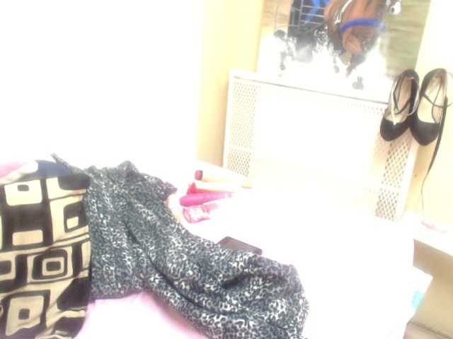 Uitzending screenshots DarkDolySpark