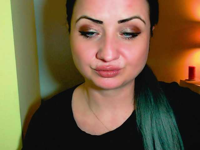 Uitzending screenshots KinkyDomina