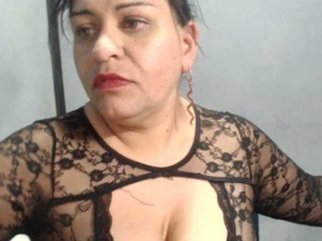 Foto's dayanmatur I want to be the one who calms your desires and lower instincts I am willing to give you a lot of pleasure