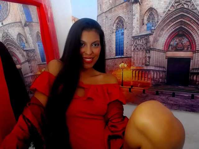 Foto's dinaraxxxx Hello guys well come ah my room I hope to be ready to have fun and have a richness with me a pleasure my name is Dinara Welcome