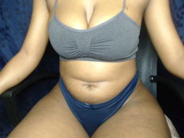 Foto's DivineGoddes #squirt #cum #bigboobs #bigass #ebony #lush #lovense goal 2000 tks cum show❤️500 tks show boobs ❤️ 1000 tks flash pussy