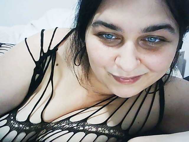 Foto's djk70 #milf #boobs #big #bigboobs #curvy #ass #bigass #fat #nature #beautiful #blueeyes #pussy #dildo #fuck #sex #finger #face #eyes #tongue #bigmilf