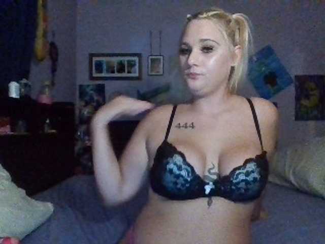 Uitzending screenshots DollaDaisy