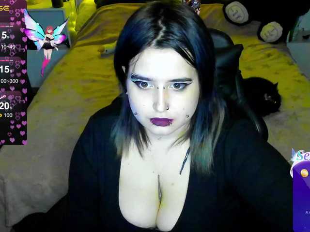 @goth @bigboobs @piercing