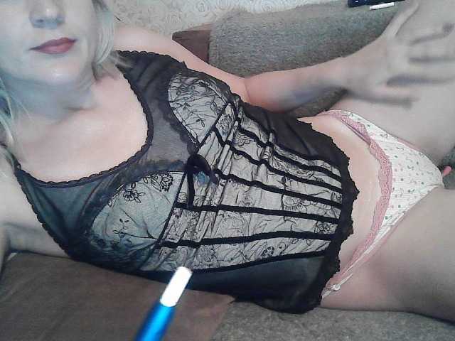 Uitzending screenshots ElegantBlonda