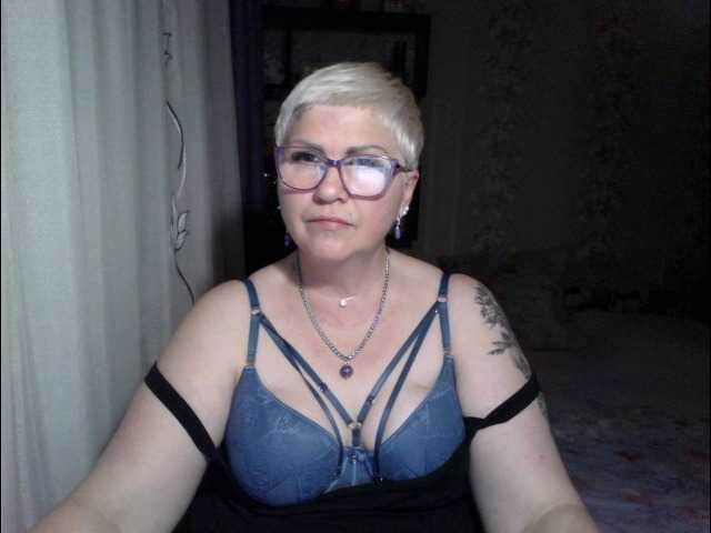 Foto's Elenamilfa HI ALL!!! I'M ONLINE... COME AND FUCK ME!!! WE ARE WAITING FOR YOU AND WILL SHOW THE HOT SHOW!!! ASKING WITHOUT A TOKEN DOES NOT MEAN....DO NOT ANSWER!! BUT MY PUSSY IS VERY STRONGLY REACTING TO TOKENS!!!!