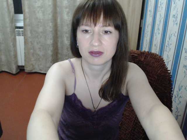 Foto's ElenSquaw I know English, we can talk. Show in private chat. You are welcome