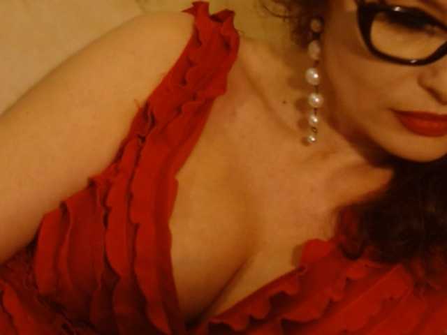 Foto's Ellaine Hello, I am Ellaine! TIP MENU requests only or in FULL PRIVATE. Do not forget to send some LOVE ! TY ! Bonjour, je suis Ellaine! Bienvenue ici! TIP MENU demandes svp or in FULL PRIVEE. N hesite pas de envoyer des LOVES! Respect mutuelle svp