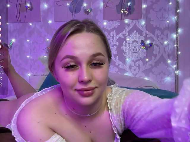 Foto's ElsaEwans Hi cutie love! Domi 2 is working cool!Menu on the screen!Private is open!HAVE FUN WITH ME, I LIKE HAVE GOOD FRIENDS