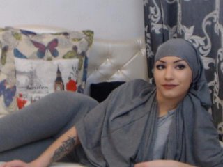 Foto's ElyshaArabian ohmibod on; 75 tks flash boobies; 100 tks flash face; 110 tks flash ass; 130 tks flash pussy; 200 tks flash hair; 1000 tks striptease :*