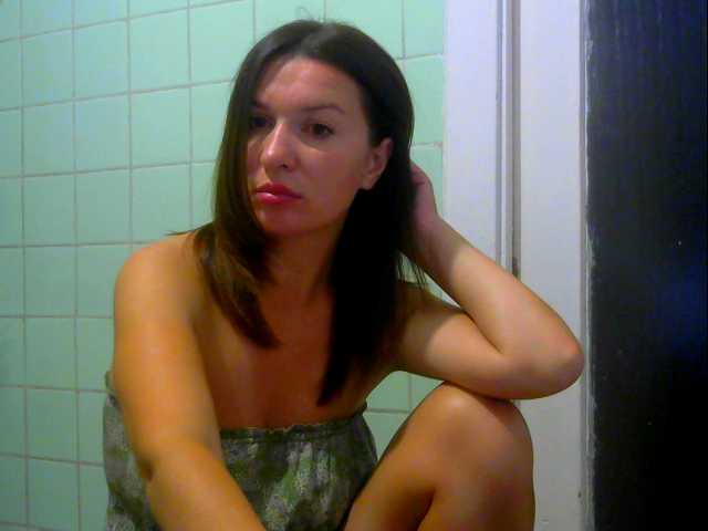 Foto's emillly I have beauty, you have tokens and I will become the winner in the top 1! thanks