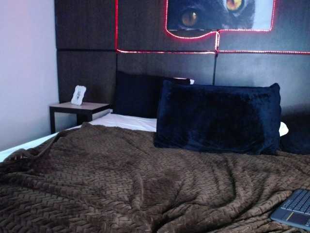 Foto's Emily-ayr Hello guys ♥♥ welcome to my room #new #feet #latina #bigass #cute