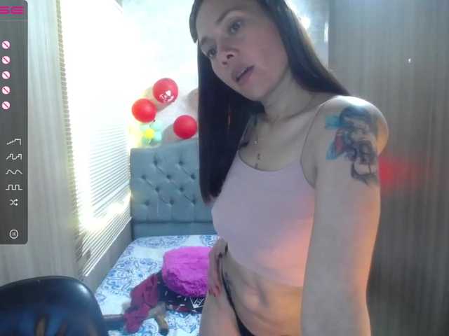 Foto's emily-purple SHOW CUM 150 TKNS