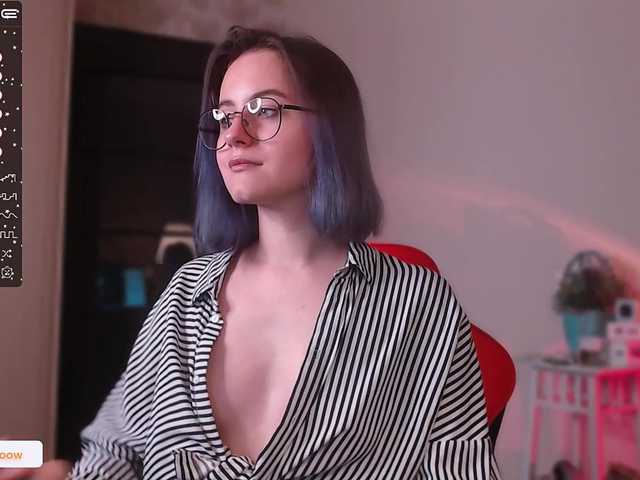 Foto's emilyyymeow Goal is: nipple clamps ^^♥ Dice game - 33tk ♥ Private open | naked only in exclusive ♥ Favorite patterns: 100|120|200Insta: emilymeooow