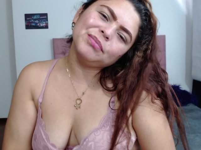 Foto's EstrellaMndza Fuck pussy 499 ♥My pussy is ready for all the fun you want to give me♥Flash pussy 35♥Spread and spank pussy 55♥Fingering 199♥Left 468 tkns