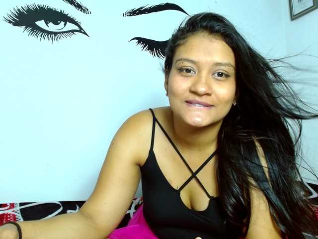 Foto's EvanHot Doble penetracion #latina #hot #pussy # CAM2CAM #dirtytalk @come make me moan control my vibrations