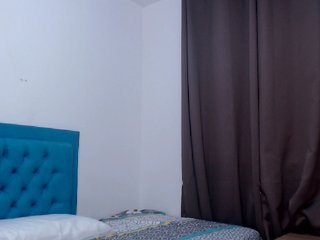 Foto's evelynfoster welcome to my room, I am new and I look forward to meeting you.