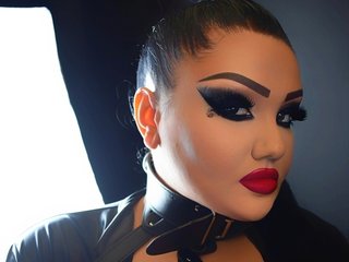 Erotische videochat EvilBabyDomina