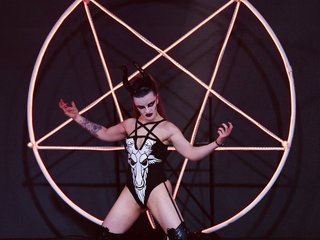 Erotische videochat FemdomWitch