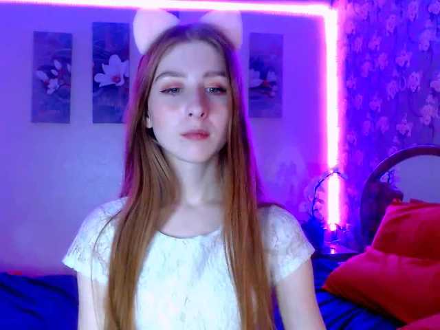 Foto's FireShoWw hello in my room! I'm trying to break the earning record! I hope for your help! #young #teen #cute #new #toys #sexy #hot #natural #shaved #smalltits #redhair