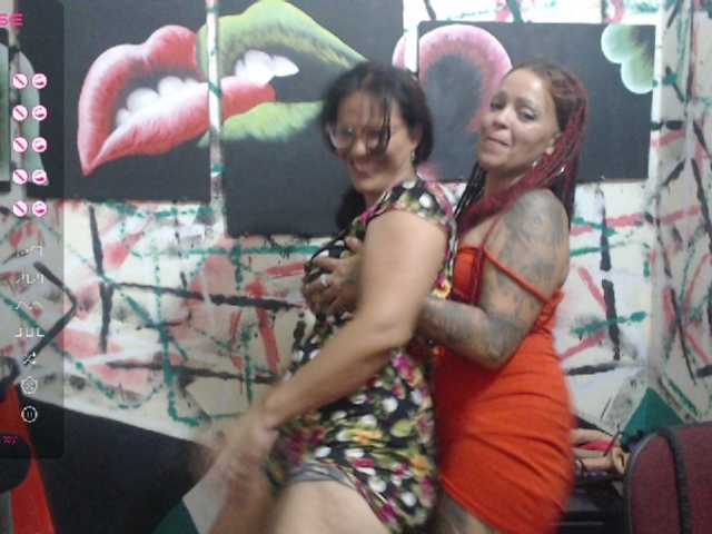 Foto's fresashot99 #lesbiana#latina#control lovense 500tokn por 10minutos,,,250 token squirt inside the mouth #5 slaps for 15 token .20 token lick ass..#the other quicga has enough 250 token