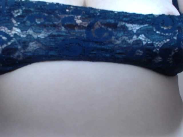 Foto's genesisbland hello! welcome to my room! i love c2c, cum, feets, spanking , LOVENSE ON!