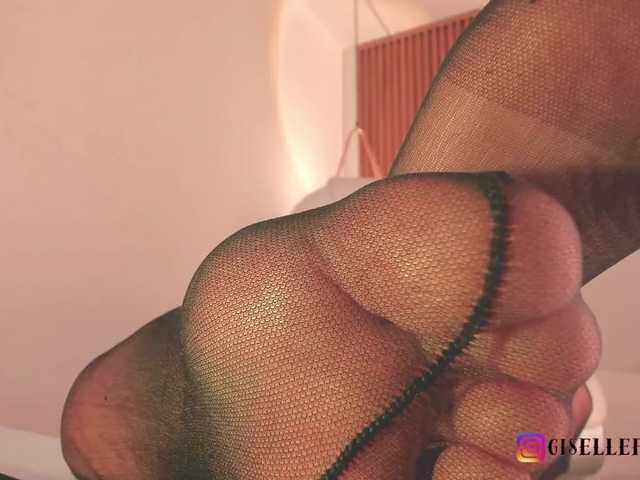 Foto's gigifontaine Your new dream in pantyhose is here! come add me Fav and enjoy me !! #pantyhose #mistress #feet #squirt #bigpussy