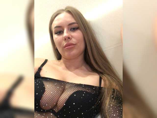 Foto's Honeygirl777 Hot show in private or group chat :) for cum in mouth or face«1500 – обратный отсчёт: 17 собрано, 1483 осталось до начала шоу!»