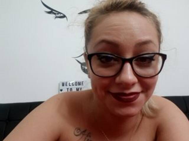 Uitzending screenshots HotAnnie1997