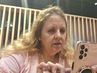 Erotische videochat HOTBABYSUCKS1