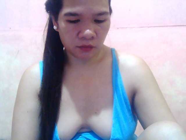 Foto's HottBella69 hi everyone im bella from tacloban leyte i work here after typhoons my place need to provide foods in start build my house pls respect my room in hope all have hearts to help me thank you so much god bless:)