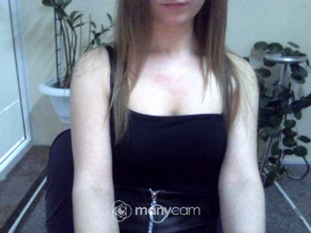 Foto's hottylovee I don’t show anything in free chat. Viewing the camera - 20 current, with comments-35. Intimate correspondence-40 current