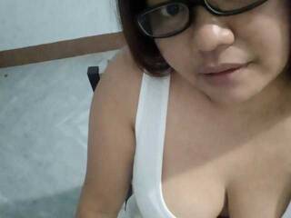 Erotische videochat hotYASSI4U