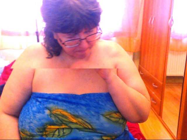 Uitzending screenshots HugeTitsXXX