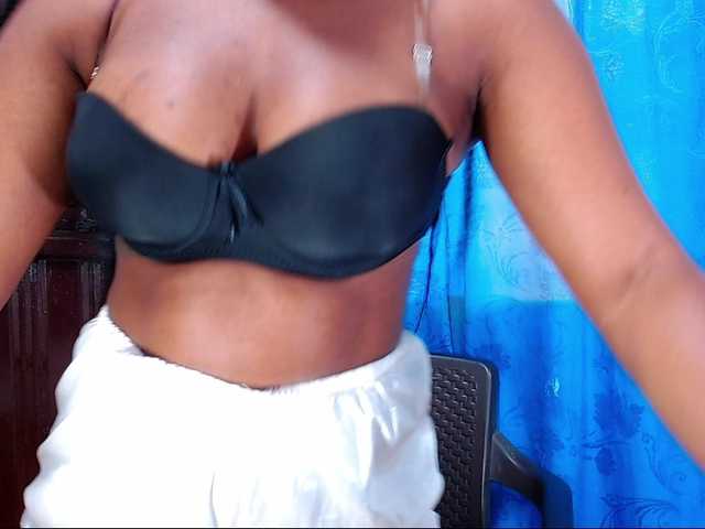 Foto's inayabrown #new #hot #latina #ebony #bigass #bigtits #C2C #horny n ready to #fuck my #pussy in pvt! My #Lovense is ON! #Cumshow at goal!