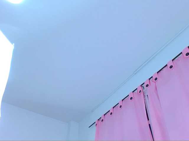 Uitzending screenshots IsaPetite1