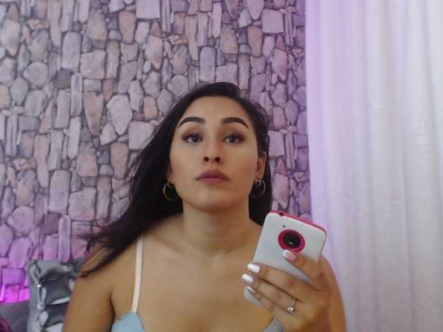 Foto's LauraTovar "Hello guys ♣ I'm new here !!! give me a hot and wet welcome .. masturbate my pussy and cum at goal ♥