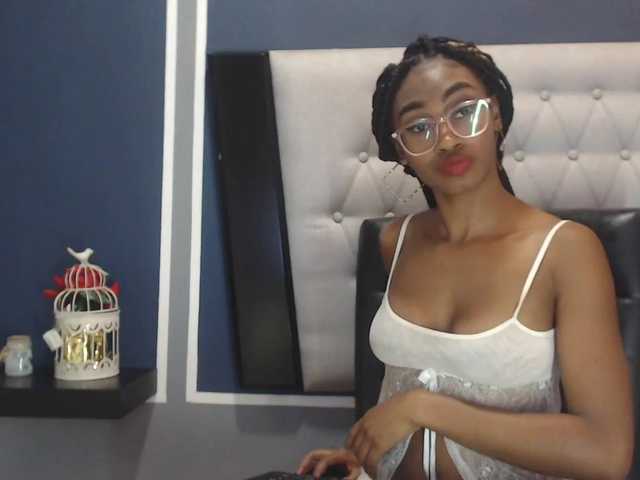 Foto's JilliaCamus creamy dick todayy !!!! creamy body !!! fun room heree come to play with me 532