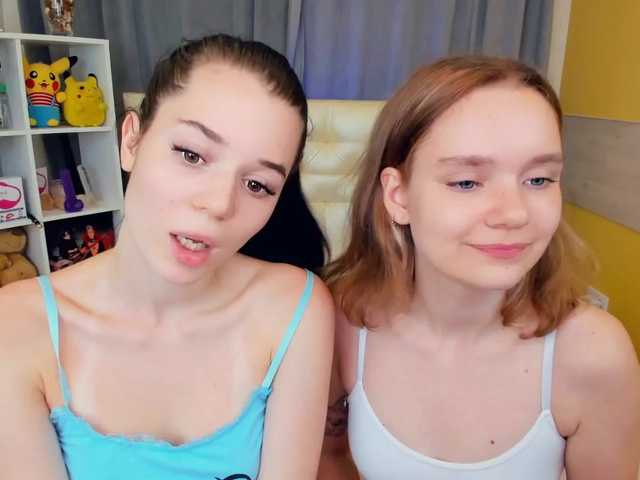 Foto's KarenHeidi Hey guys❤️ Our name are Heidi and Kylie. Welcome in my room Full naked in Pvt❤️