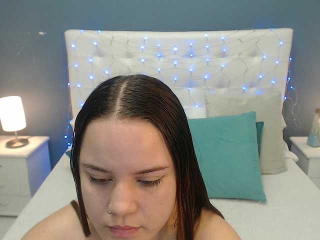 Uitzending screenshots karleymoore