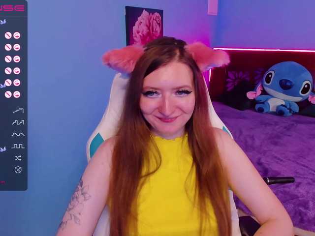 Foto's KarolinaQueen @remain before striptease, NEW TOY DOMI!!! Hey, I'm Karolina, you won't get bored with me!) The sweetest thing on the menu is the squirt, POV blowjob, and juicy ass twerking. I am the real queen of ahegao^^