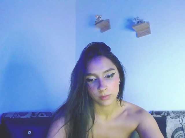 Foto's Kassandra_Chl Do you want to make me cum? 25tkns10s Ultra high (Contro in private)