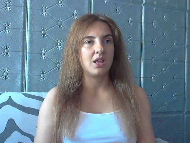 Uitzending screenshots KATYDIAZ