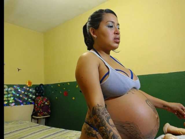 Foto's kellylatinhot pregnancy